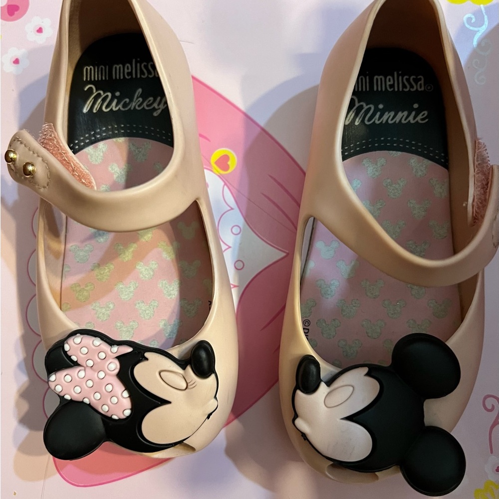 × Disney® Minnie Mouse Sweet Mary Jane Flat gently used size 7 us EUR 22/23